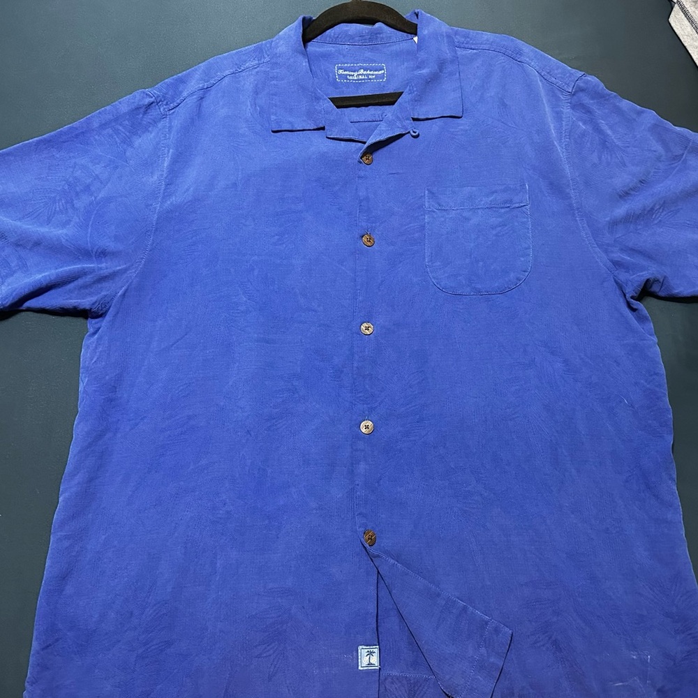 Tommy Bahama camp shirt button down